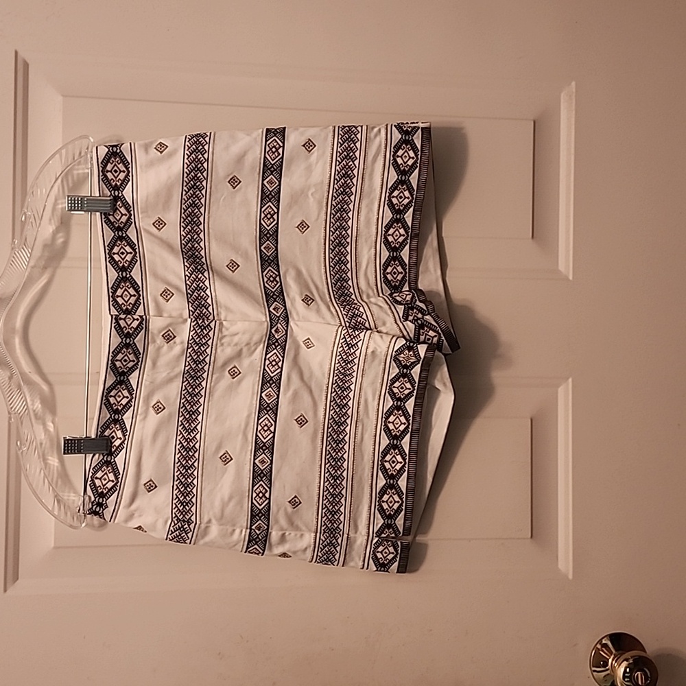 5" shorts, white house black market